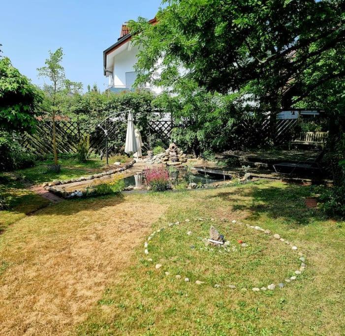 Eine Oase Bei Tara In Waldacker Apartment Rodermark Bagian luar foto